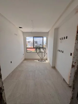 Imagem Apartamento de alto padrão com varanda / sacada nas proximidades de supermercado, restaurantes e colégio no Bessa-AP2783