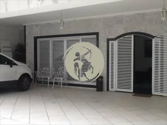 Imagem CASA CINEMATOGRAFICA !! MODERNA E COM FINO ACABAMENTO(MÁRMORE ,VIDROS BLINDEX E ALUMÍNIO), POSSUI ...