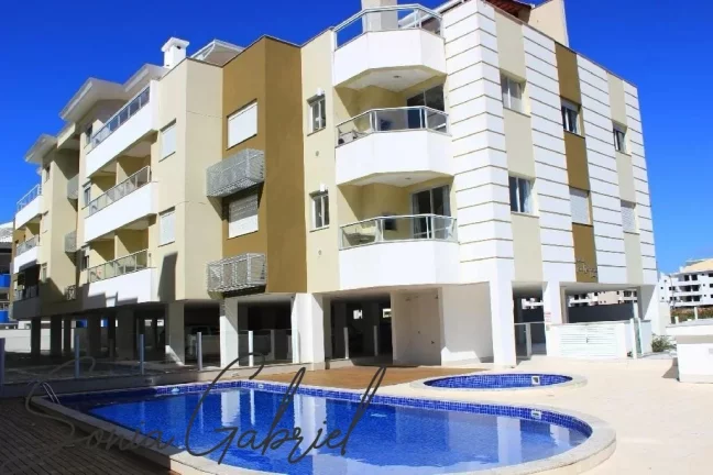 Apartamento à venda em Florianópolis-SC: 2 quartos, 1 suíte, 2 salas, 2 banheiros, 2 vagas de garagem, 72m² no Condomínio Dom Bernardo!