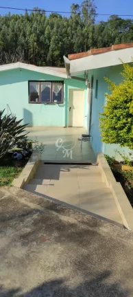 Imagem Chácara com muito verde na Roseira