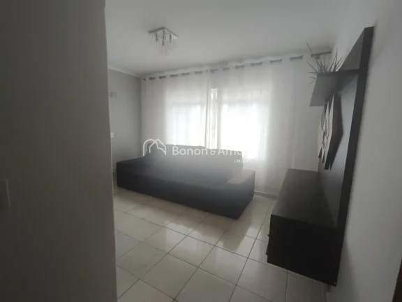 Imagem Encantador sobrado disponível em um dos bairros mais tradicionais e bem localizados de Campinas. Co...