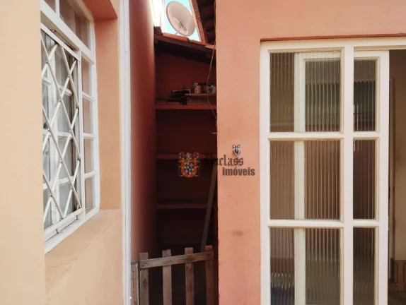 Imagem Casa com 5 dormitórios à venda, 165 m² por R$ 1.450.000,00 - Centro - Extrema/MG