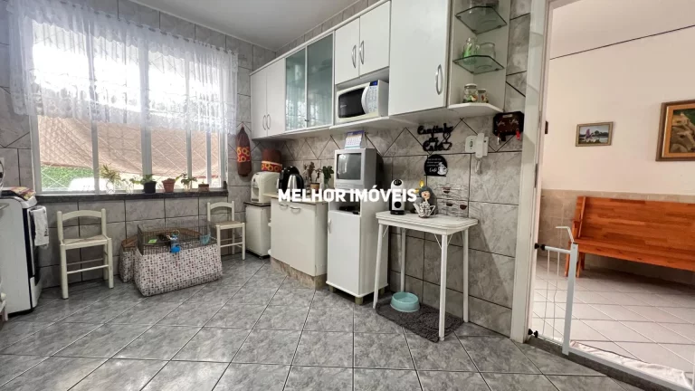 Imagem Casa a venda com 242 m² - Centro Sul de Balneário Camboriú.