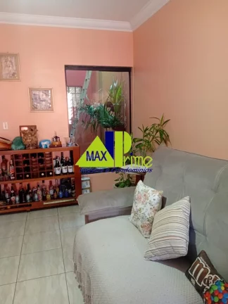 Imagem Imperdível casa à venda em São Paulo-SP, Cidade Patriarca! 3 quartos, 1 sala, 4 banheiros, 3 vagas de garagem, 125m². Venha conferir!