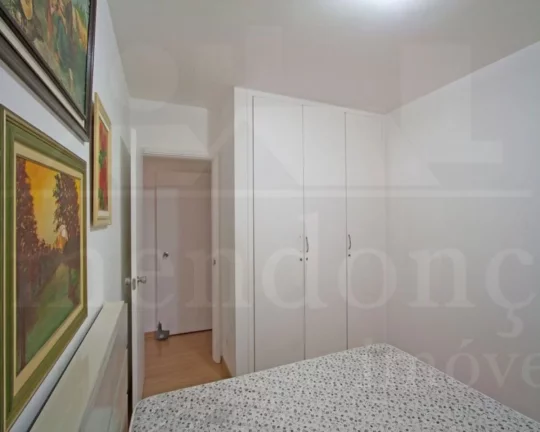 Imagem Apartamento à venda na Rua Cristiano Viana com 3 quartos e 1 vaga, 110m2