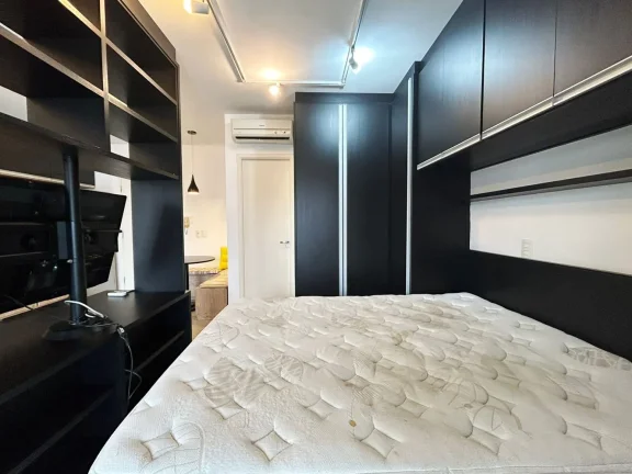 Imagem Studio de Luxo para Locação em Condomínio na Bela Vista, São Paulo-SP: 1 Quarto, 2 Salas, 1 Banheiro, 1 Vaga de Garagem!