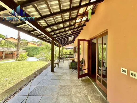 Imagem Casa na Granja Viana. 4 Dorms (2suites) Terreno 1.400m², Piscina,