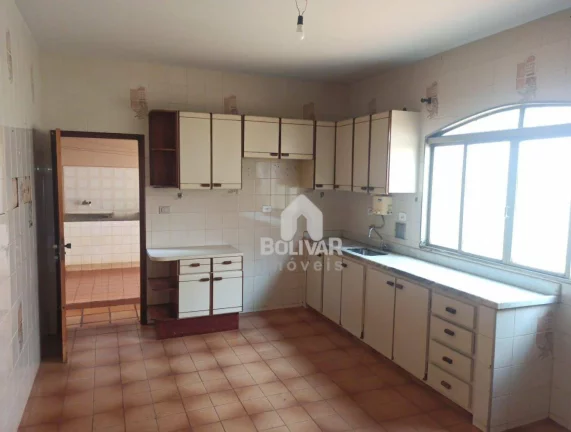 Imagem Casa com 3 dormitórios à venda, 190 m² por R$ 550.000,00 - Setor Social - Itumbiara/GO