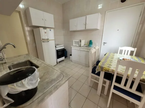 Imagem APARTAMENTO COM 3 DORMITÓRIOS, SENDO 1 SUÍTE, 1 VAGA PARA AUTO EM PARQUEAMENTO, 50 METROS DA PRAIA.