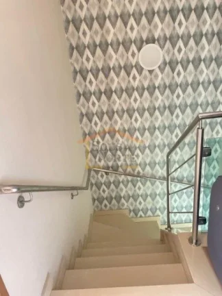 Imagem Casa em Condomínio Fechado!
Excelente casa, 3 dormitórios, sendo 1 suíte, lavabo, cozinha planeja...