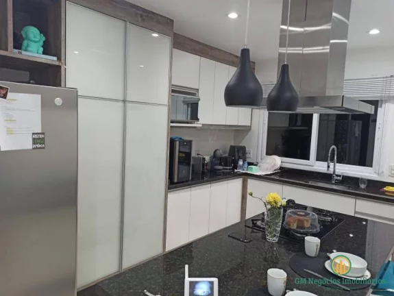 Imagem Casa 3 suítes maravilhosa oportunidade mesmo, toda com planejados, equipada