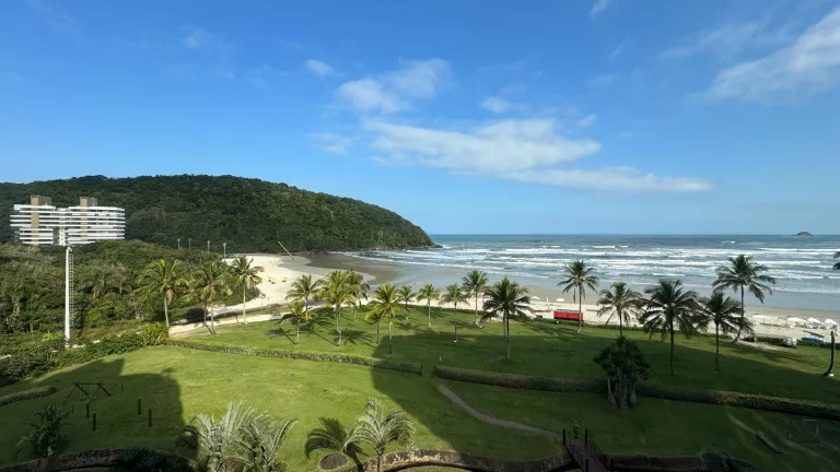 Imagem Apartamento de luxo à venda em Riviera de São Lourenço: 4 quartos, 4 suítes, 3 salas, 4 vagas de garagem e 298m² de área privativa.