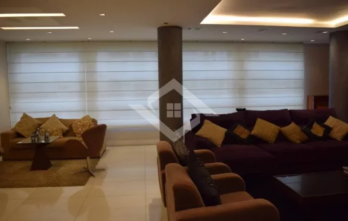 Imagem Apartamento de 7 Quartos para Venda em Copacabana com 350 m²