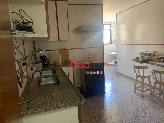 Imagem Apartamento com 3 dormitórios à venda, 194 m² por R$ 850.000,00 - Vila Nova - Cabo Frio/RJ