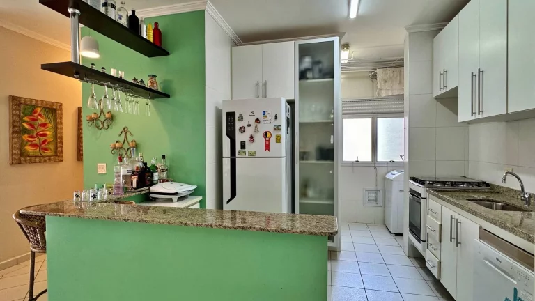 Imagem Apartamento com 4 dormitórios à venda, 110 m por R$ 2.680.000,00 - Riviera
