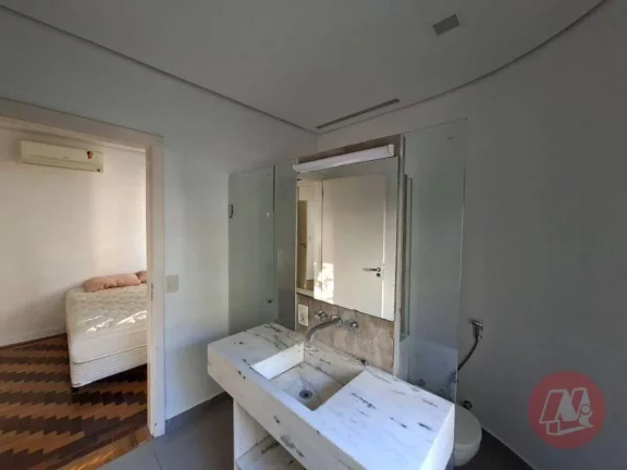 Imagem Casa com 2 dormitórios, 94 m² - venda por R$ 750.000,00 ou aluguel por R$ 4.860,00/mês - Rio Branco - Porto Alegre/RS