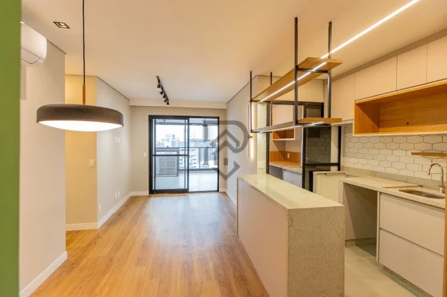 Imagem Apartamento decorado vista livre andar alto proximo metrô
