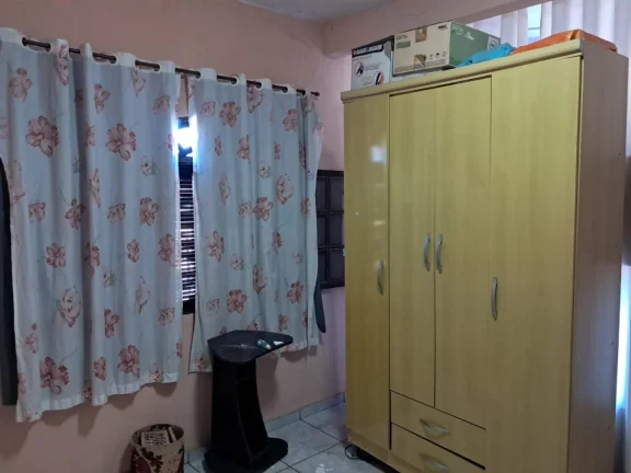 Imagem Casa para Venda em Rio de Janeiro, Santíssimo, 2 dormitórios, 2 banheiros, 1 vaga