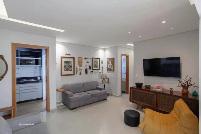 Imagem Este espaÃ§oso apartamento Ã© uma excelente opÃ§Ã£o para quem busca conforto e praticidades. Com trÃ...