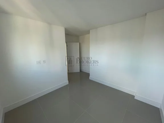 Imagem Apartamento Novo com 3 suítes à venda no Centro de Balneário Camboriú/SC