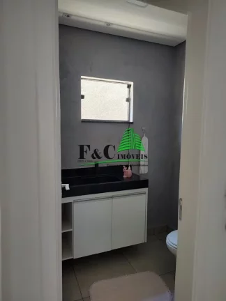 Imagem Casa para Venda em Limeira, Jardim Rossi, 2 dormitórios, 1 suíte, 1 banheiro, 4 vagas