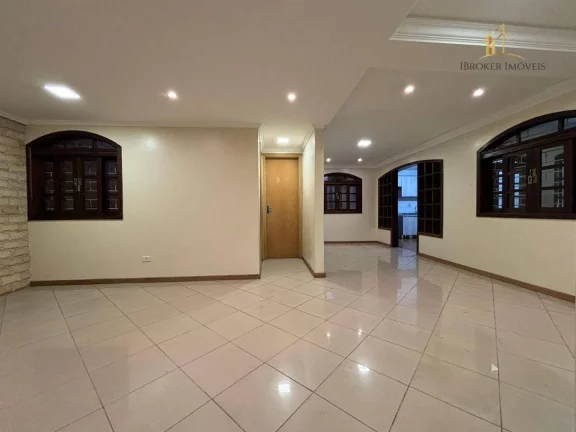 Imagem Casa com 3 quartos para alugar, 113 m² por R$ 3.285/mês - Boqueirão - Curitiba/PR