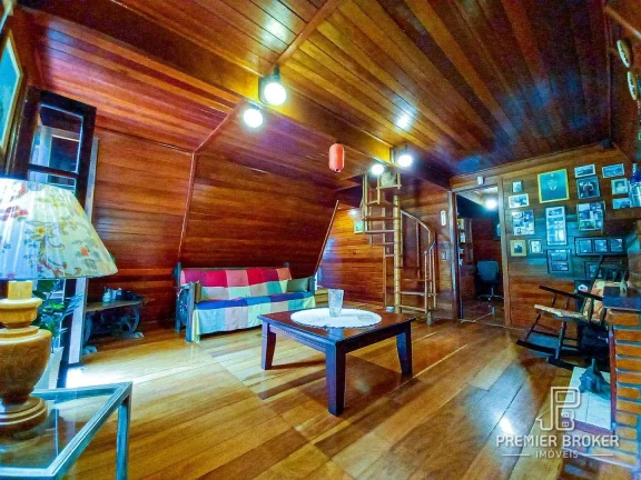 Imagem Casa à venda, 137 m² por R$ 780.000,00 - Cascata dos Amores - Teresópolis/RJ