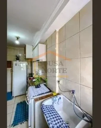 Imagem Apto 2 dormitórios, sala 2 ambientes, cozinha com armários, com fogão, 1 vaga de garagem. 62m².
...