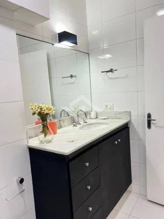 Imagem Apartamento dos seus sonhos de 2 Quartos em Copacabana Posto 5