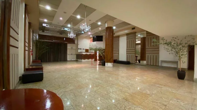Imagem Salão comercial para eventos ou restaurantes para alugar