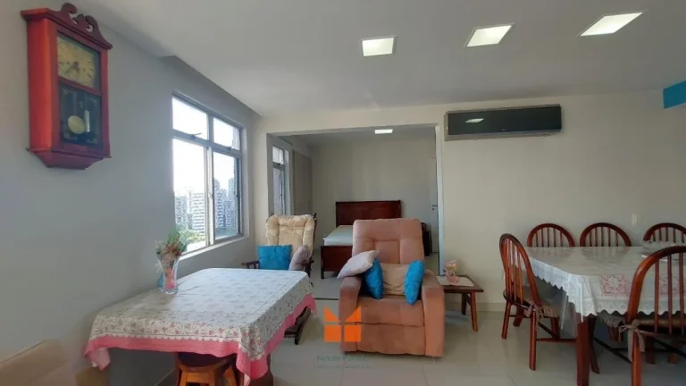 Imagem Lindo e reformado apartamento com 213m2 no Espinheiro!
