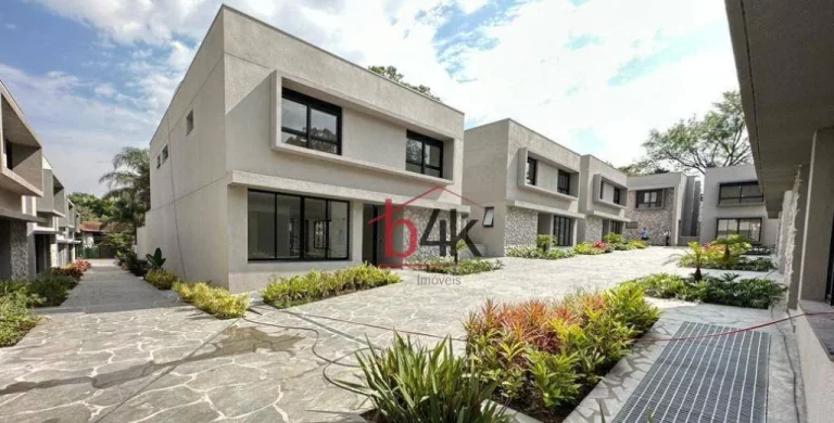 Imagem Casa em condomínio fechado com 828m² - Venda