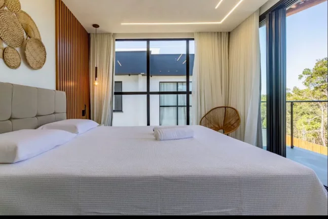 Imagem LINDA RESIDÊNCIA DE ALTO PADRÃO Á VENDA DE PORTEIRA FECHADA EM CONDOMINIO EM ARRAIAL D'ÁJUDA - PORTO SEGURO - BAHIA