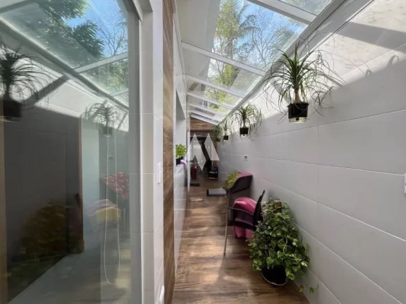 Imagem Casa com 4 quartos, piscina e 2 vagas à Venda, 180 m² na Vila Valença em São Vicente/SP