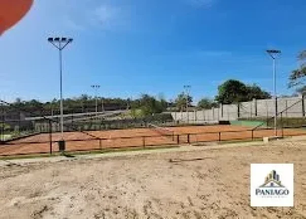 Imagem Sobrado com Porteira Fechada no Condomínio Brisas Cuiabá - Sofisticação e Confor