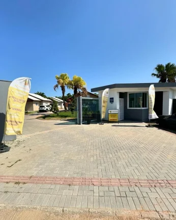 Casa em Condomínio Fechado na Praia de Barra Velha/SC - 2 quartos. 1 suíte. 2 vagas. 39 m².