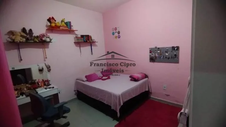 Imagem Casa à venda no bairro Jardim Rony - Guaratinguetá/SP