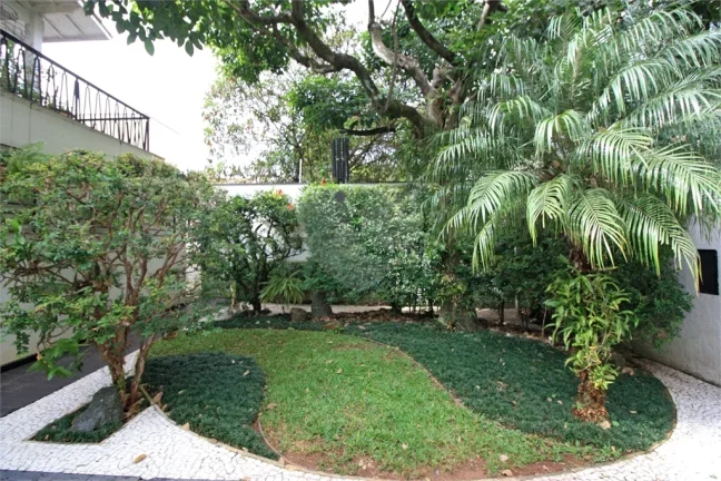 Imagem Sobrado à venda com 3 quartos, sendo 1 suíte, em City Butantã, São Paulo - SP