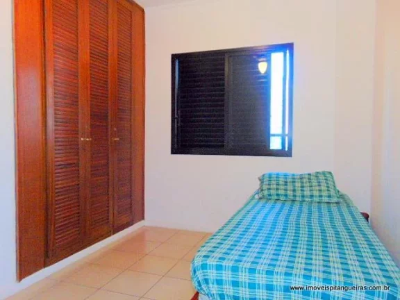 Imagem Pitangueiras - Uma quadra da praia - Flat com lazer - 02 vagas de garagem.