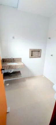 Imagem LINDO SOBRADO PERTINHO DA PRAIA 4 SUITES COM PISCINA