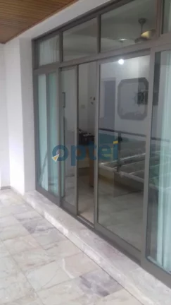 Imagem Apartamento mobiliado com 4 dormitórios (3 suítes), 2 vagas cobertas, 170 m² a duas quadras da praia da Enseada - Guarujá