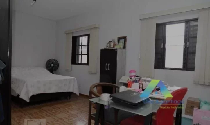 Imagem Casa com 2 dormitórios, quintal com churrasqueira, 150 m² ótimo preço e localização!
