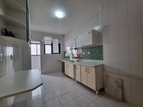 Imagem Apartamento Padrão de 2 dormitórios (sendo 1 suite) a 1/2 quadra da praia