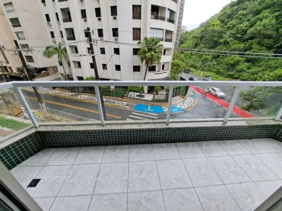 Imagem APARTAMENTO AMPLO, 3 DORMITÓRIOS, 1 QUADRA DA PRAIA, PROXIMO DO MORRO DA RAPINA NO GUARUJÁ