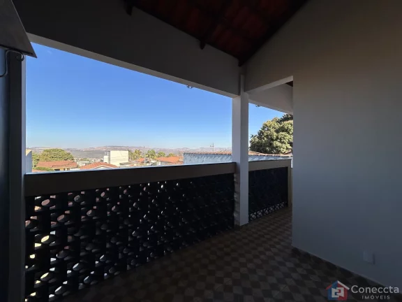 Imagem Casa à para locação no Bairro Nossa Senhora de Fátima – 222m², 3 Quartos, Suíte e Área Gourmet | Patos de Minas