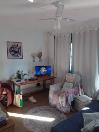 Imagem CASA LADO LINHA BAIRRO PROXIMO AO CENTRO