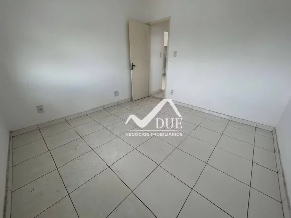 Imagem Oportunidade na Ponta da Praia em excelente localização, Vista Livre, Andar mediano com elevador e vaga de garagem suficiente.
