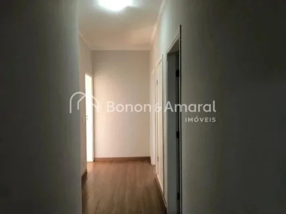 Imagem Casa à venda no Parque Taquaral com 170 m² de área construída, este imóvel oferece diversas com...