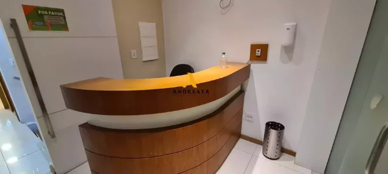 Imagem Barra Da Tijuca - Cond O2 Corporate - Vendo Maravilhosa Loja Triplex com 78m² totalmente reformada pronta para uso!