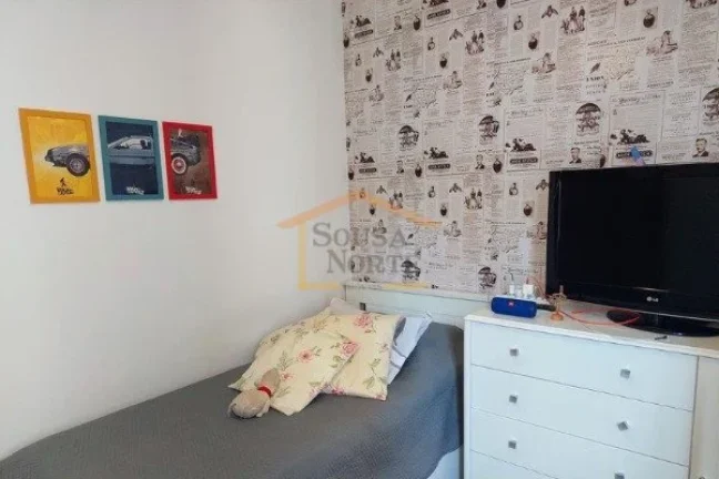 Imagem Apartamento com 61m², possui sala 2 ambientes com ar condicionado e sacada. Dispõe de 3 dormitóri...